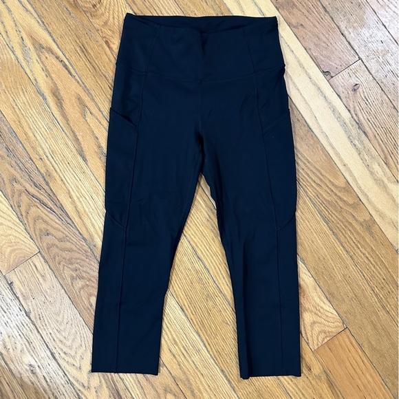 Lululemon Black Fast & Free Crop 19” Size 6 - Picture 3 of 6